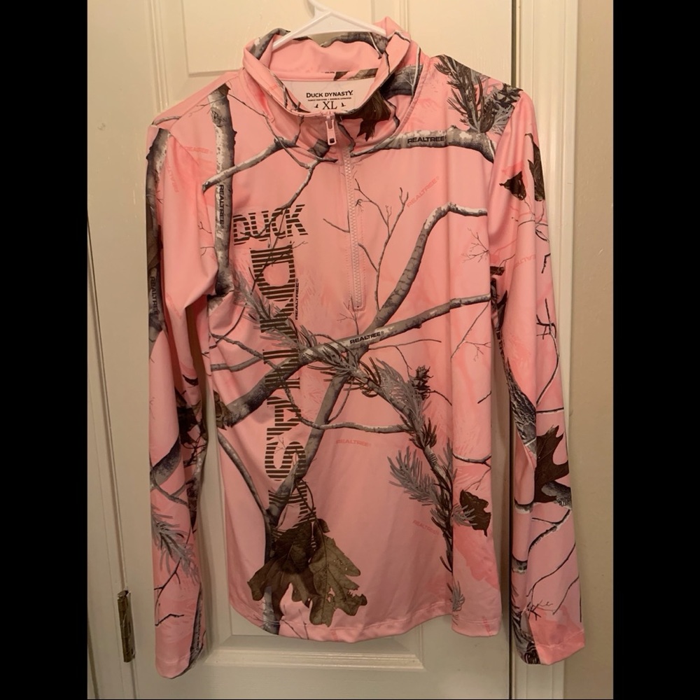 Duck Dynasty Juniors Pink Camo Pullover